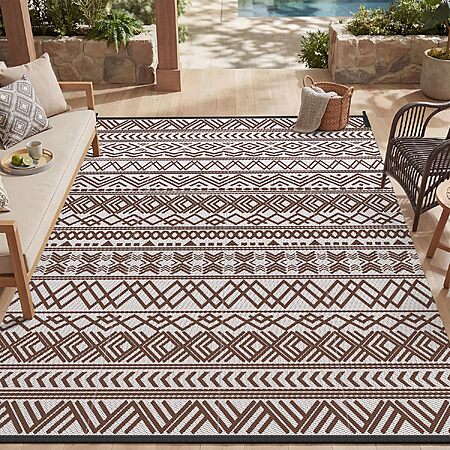 Snag This MontVoo Reversible Outdoor Rug for a Steal on Amazon